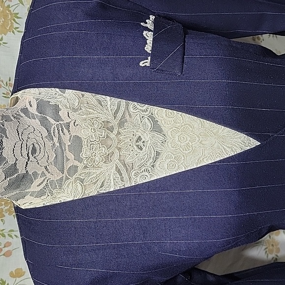 Vtg. 3 pc double breasted pinstripe suit - Picture 2 of 12